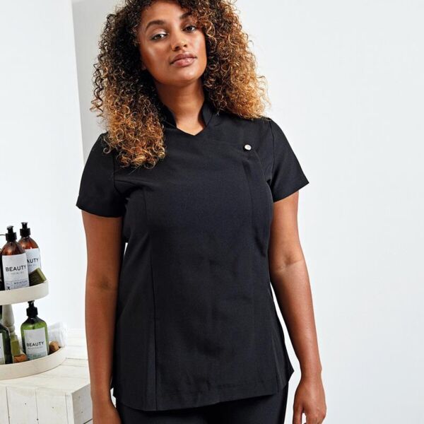 BLOSSOM BEAUTY/SPA TUNIC Thumbnail