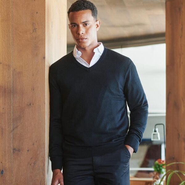 MENS CASHMERE VNECK JUMPER Thumbnail